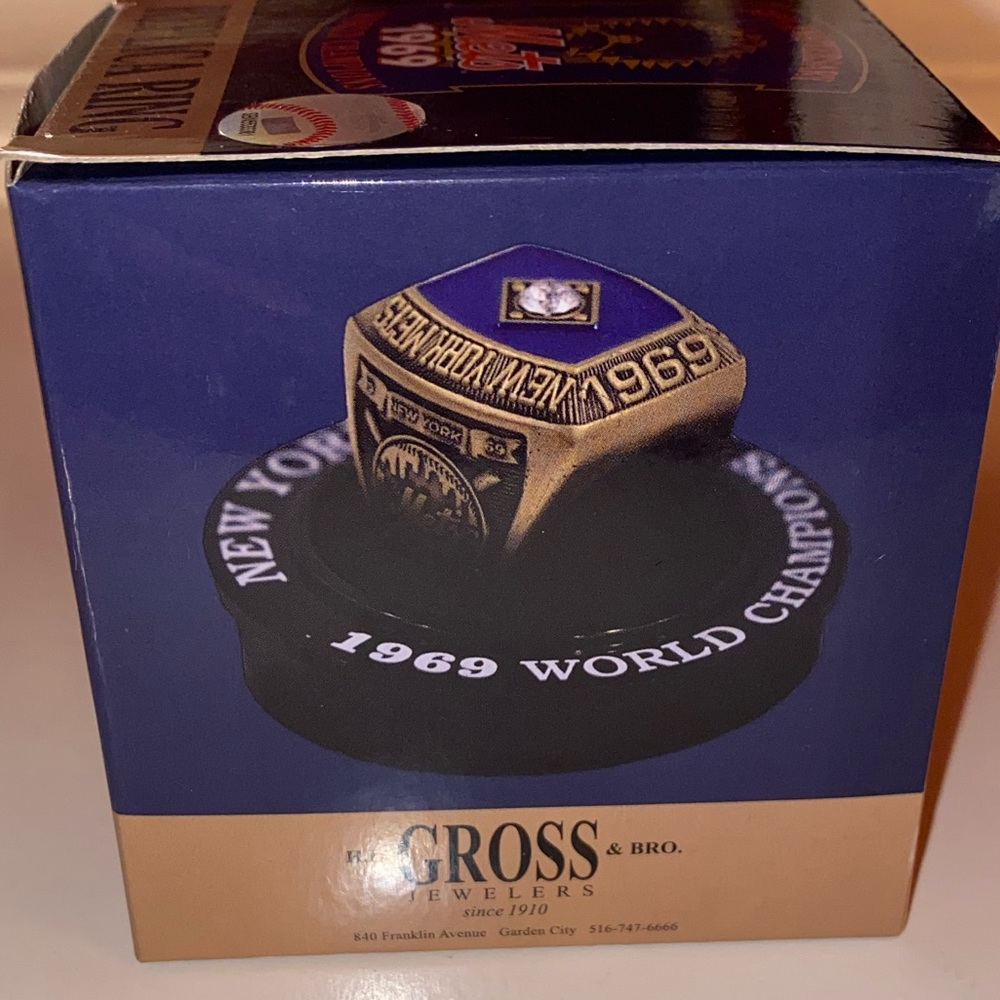 New METS “1969 World Champions” Replica Ring
